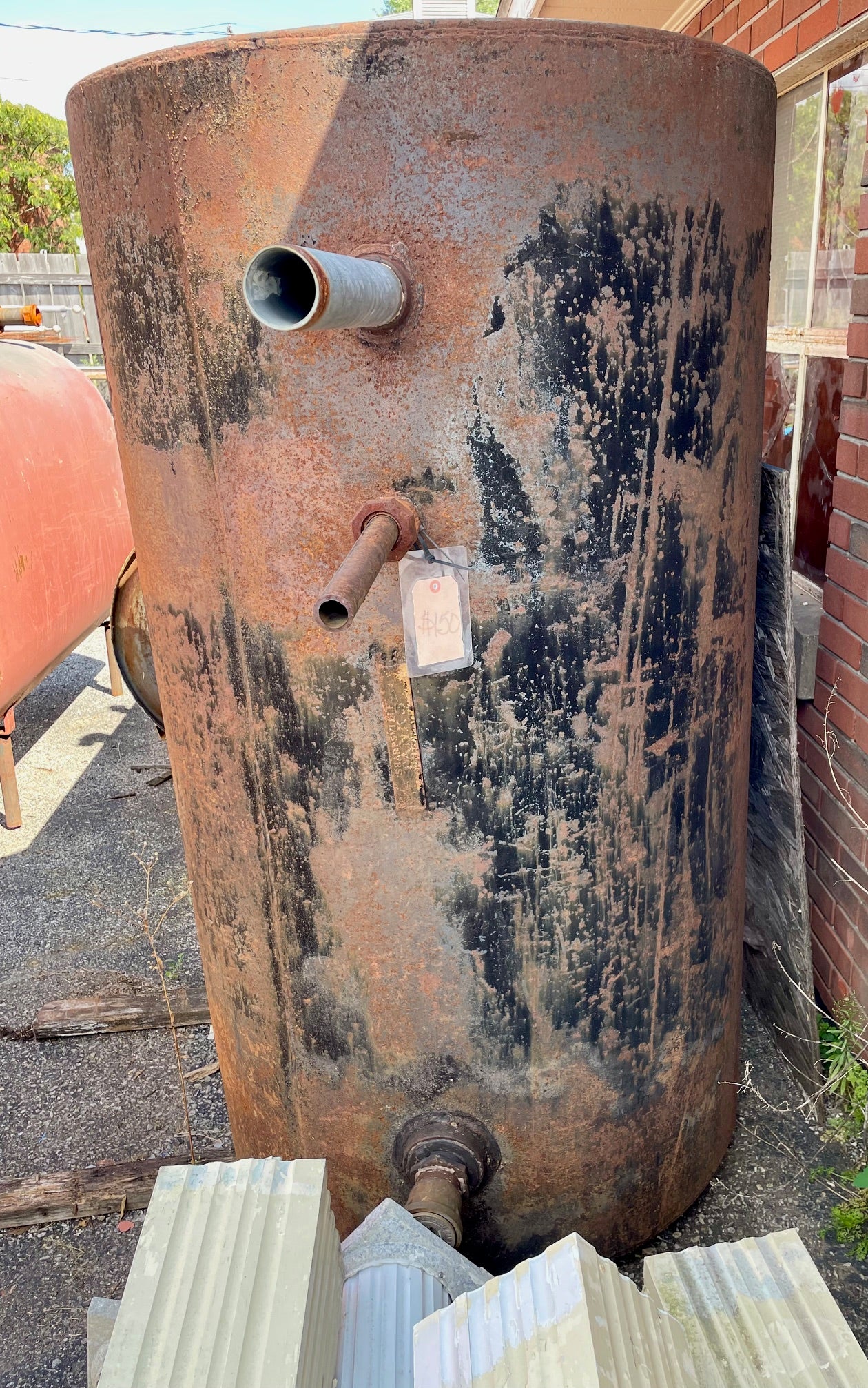 300 Gallon Oil Tank (STORE PICK UP ONLY)