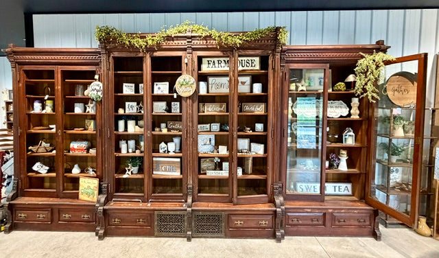 Antique Display Bookcase (Store Pick Up Only: Williamsport, PA)