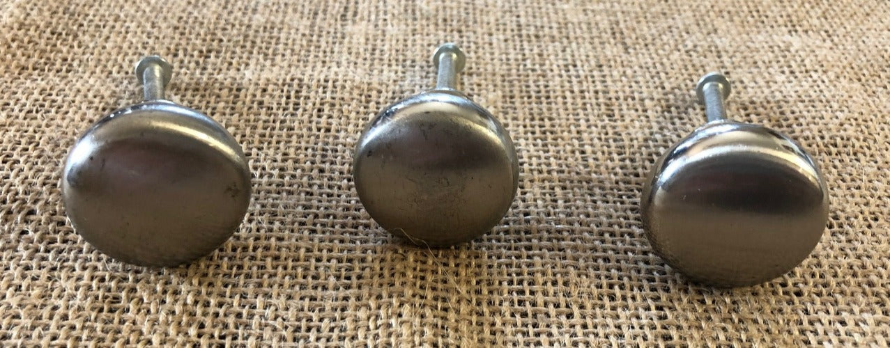 Brushed Nickel Cabinet Knobs - 1⅛"