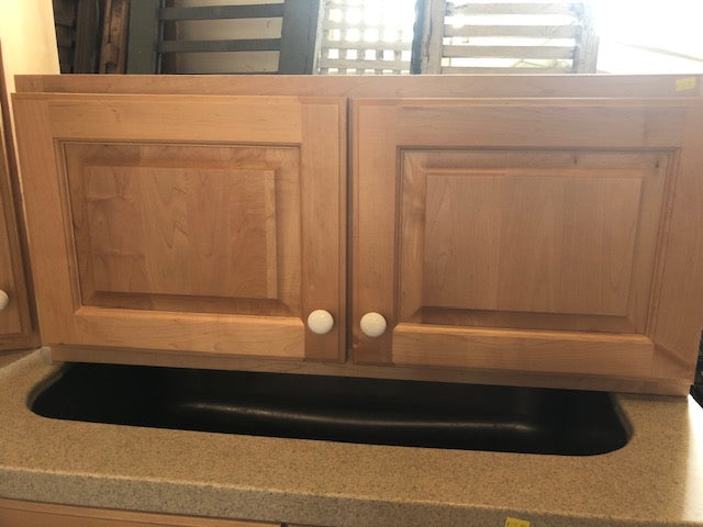 Maple Colored Wood Cabinets (store pick up only)