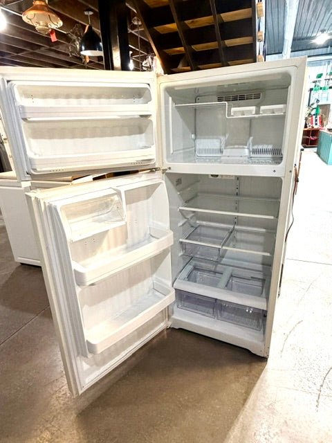 Hotpoint Refrigerator (Store Pickup Only: Williamsport, PA)
