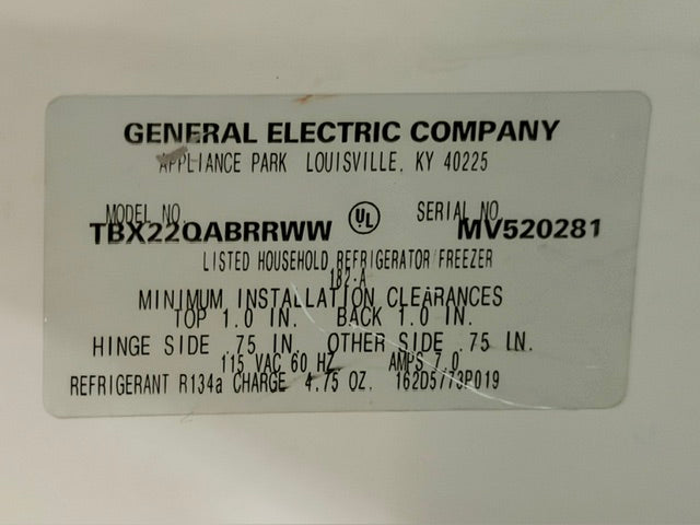 GE Refrigerator (Store Pickup Only: Williamsport, PA)