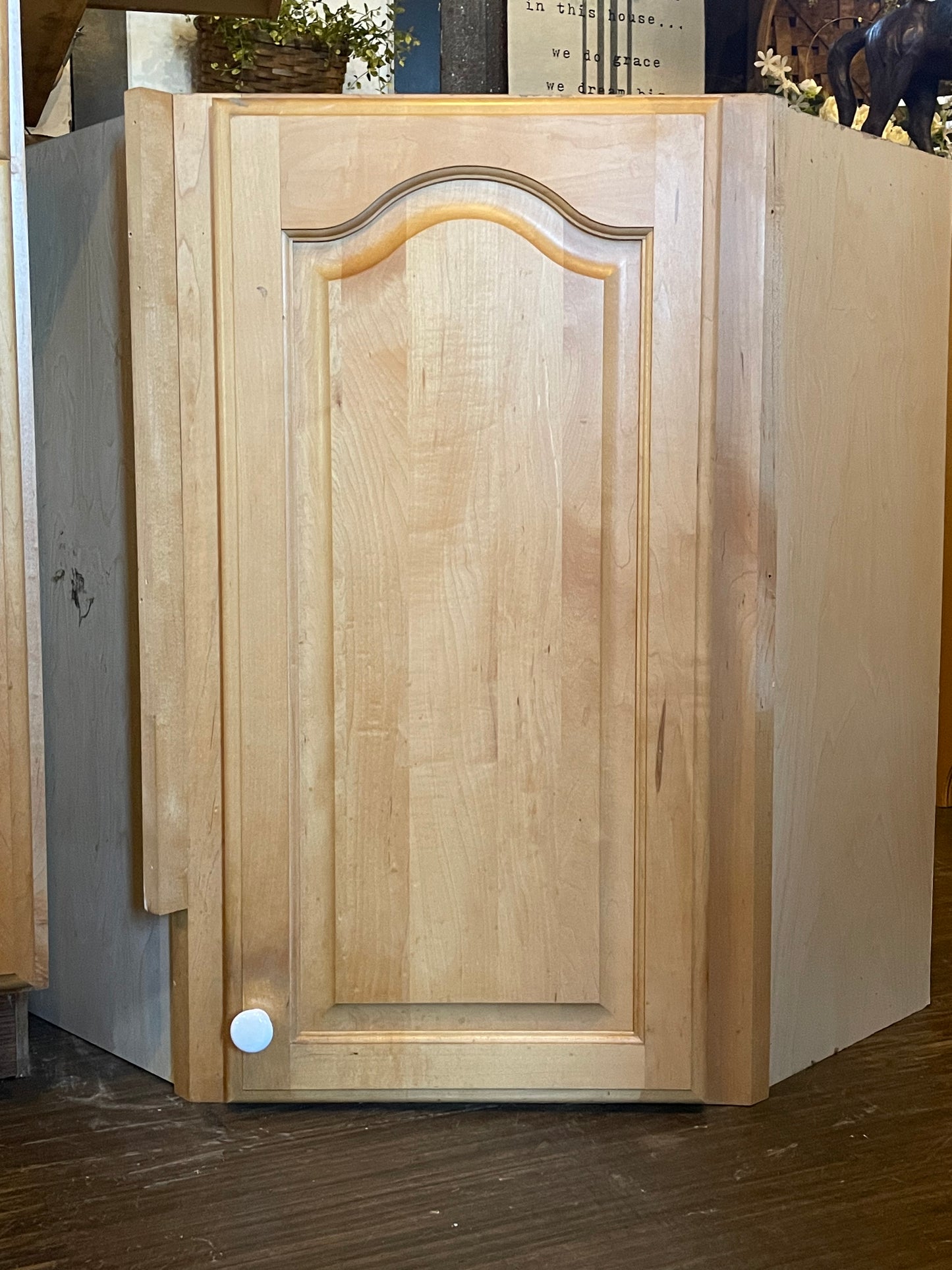 Kitchen Cabinets (store pick up only)