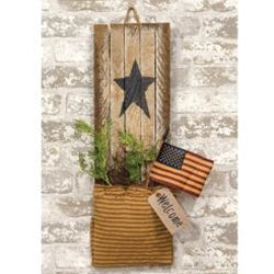 Hanging Lath Americana Welcome Pouch Wall Decor