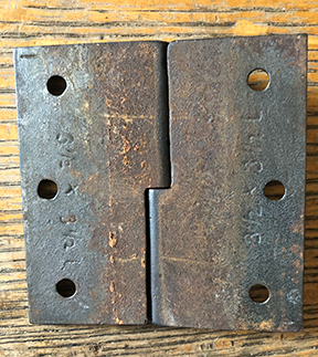 Antique Simple Cast Iron Door Hinge - 3½" x 3½"