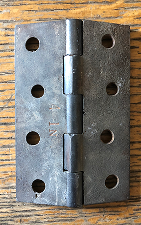 Antique Simple Cast Iron Door Hinge - 2½" x 4"