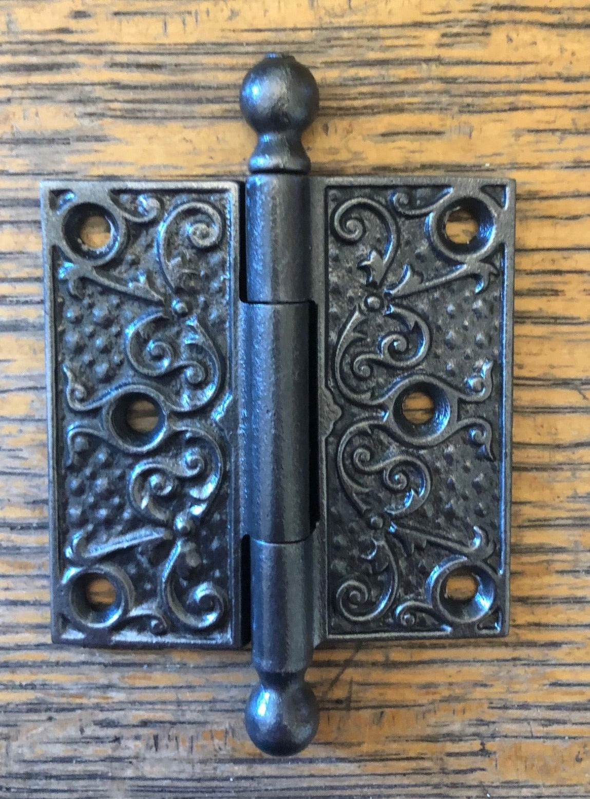 Antique Decorative Cast Iron Ball Tip Door Hinge - 3" x 3"