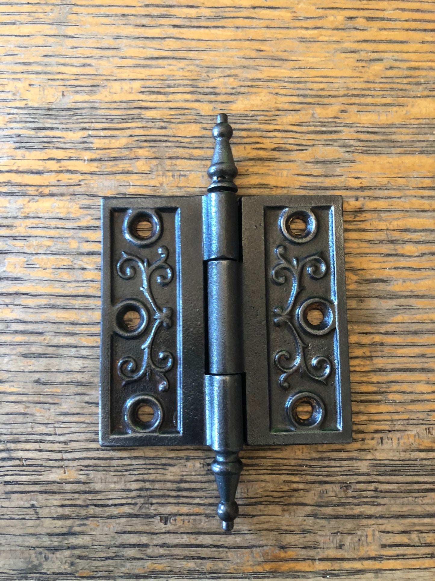 Antique Decorative Cast Iron Steeple Tip Door Hinge - 3½" x 3½"