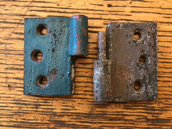 Antique Cast Iron Right Lift Off Hinge - 4" x 2¾" apart