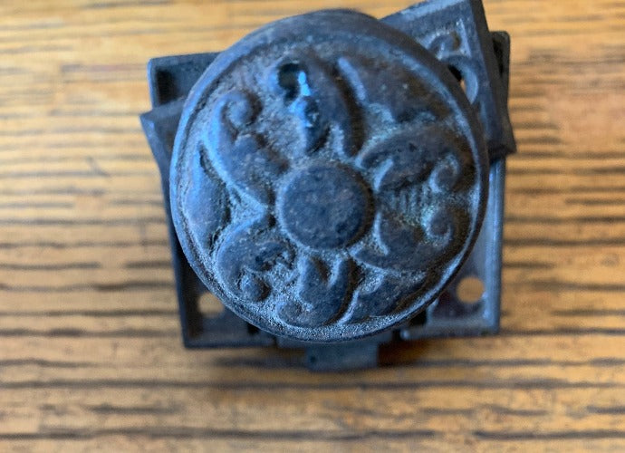 Antique Decorative Cast Iron Door Lock With Knobs front