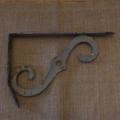 Metal Shelf Bracket with "S" Swirl Support